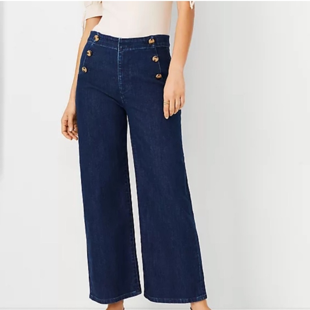 Ann Taylor Sailor Wide Leg Crop Black Jeans - size 12. B9